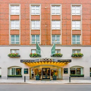 4* Hotell Brooks