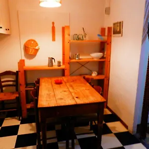  Appartamento Casa Medievale Centro Storico Italia